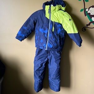 Boys size 5 Snozu blue winter coat and snow pant set